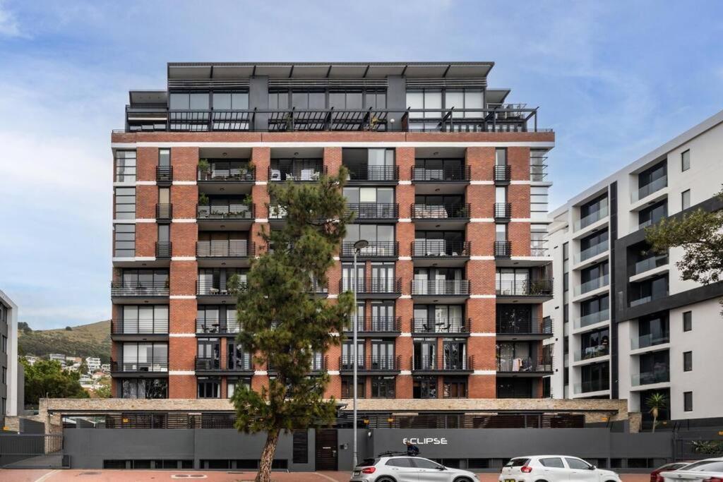 קייפטאון Styled Top Floor Apartment, With Back-Up Power מראה חיצוני תמונה